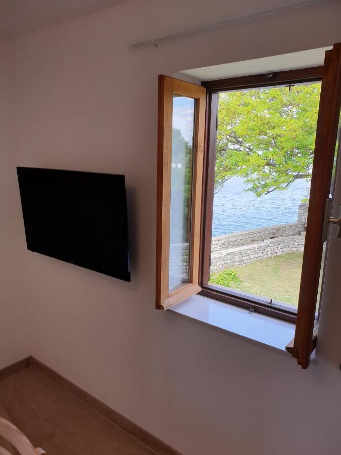 Apartments Stella Apsyrtides オソル エクステリア 写真