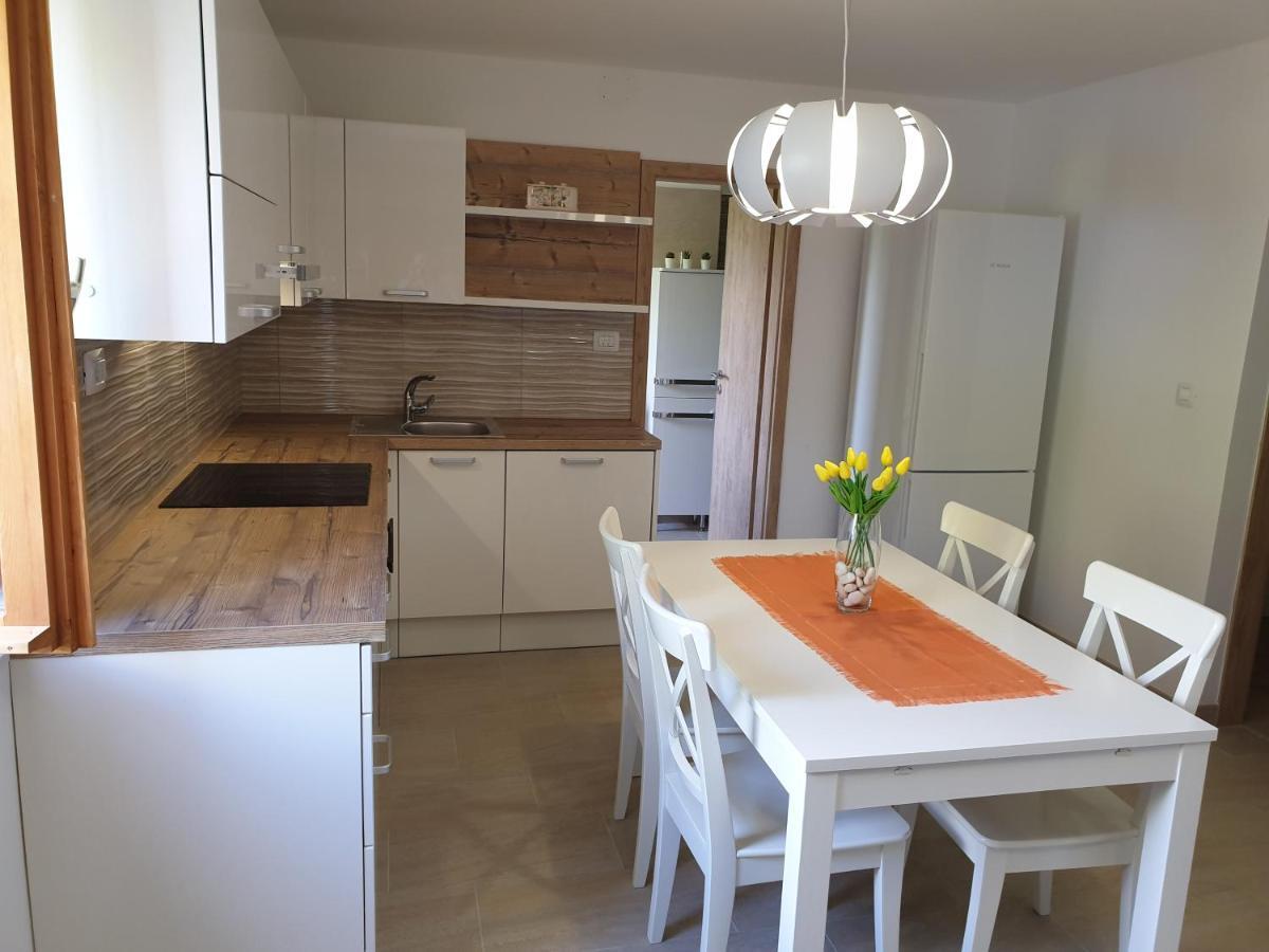 Apartments Stella Apsyrtides オソル エクステリア 写真